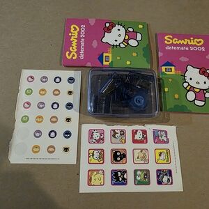 Hello Kitty Sanrio Datemate 2002 Set